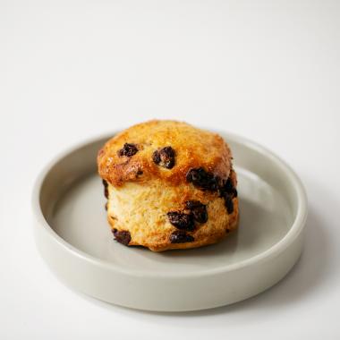 MARGARET HOWELL CAFE / CHOCOLATE SCONE